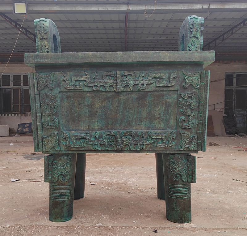 玻璃鋼仿銅雕塑